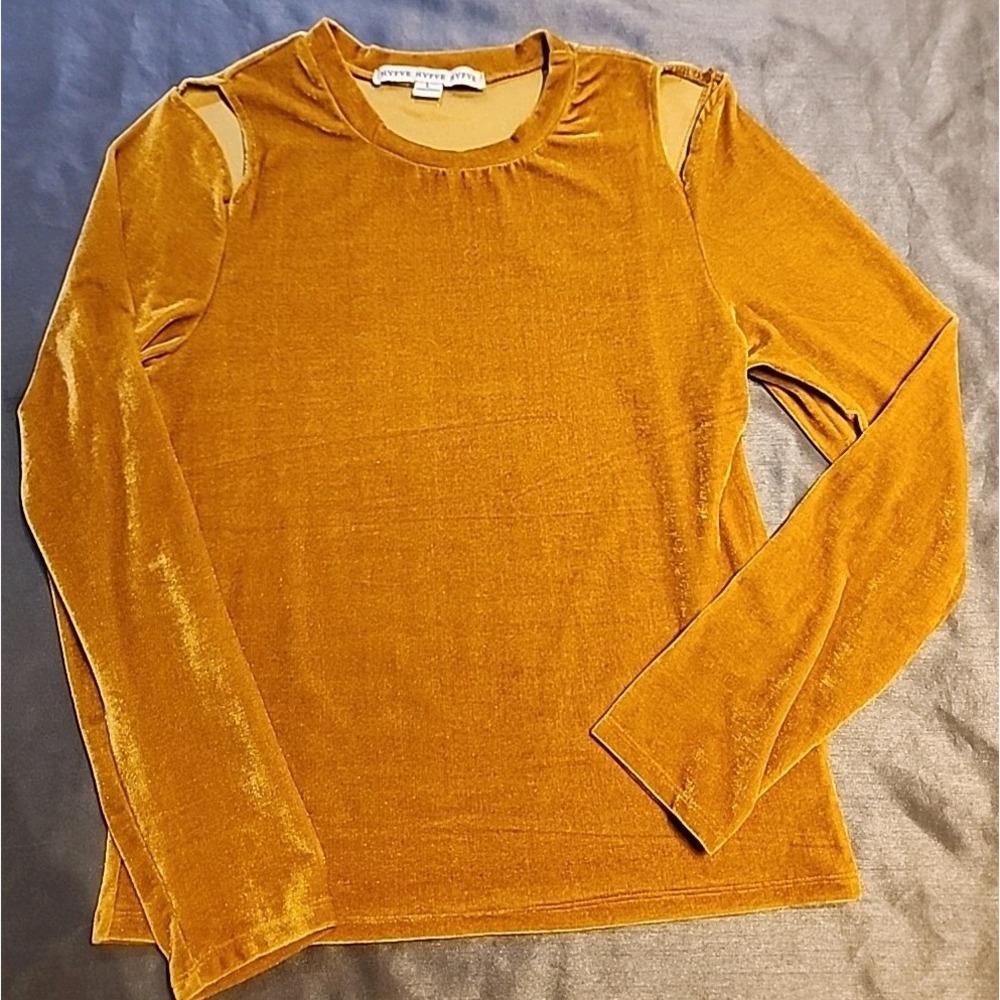 Women's Long Sleeve Velvet‎ Hyfve Dress Shirt Size Large